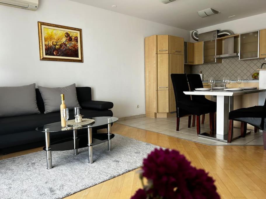 Sea View Apartment Split Exteriér fotografie